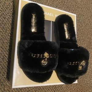 COPY - New Michael Kors slide sandals